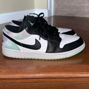 Air Jordan 1 low